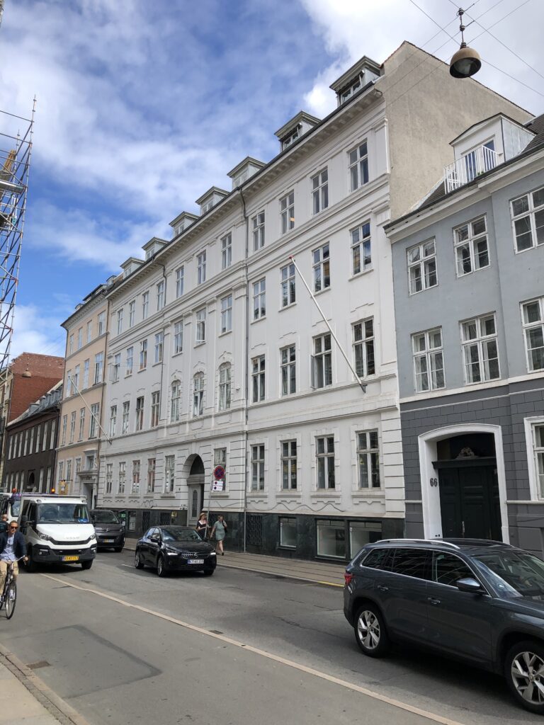 Store Kongensgade: fra vejen